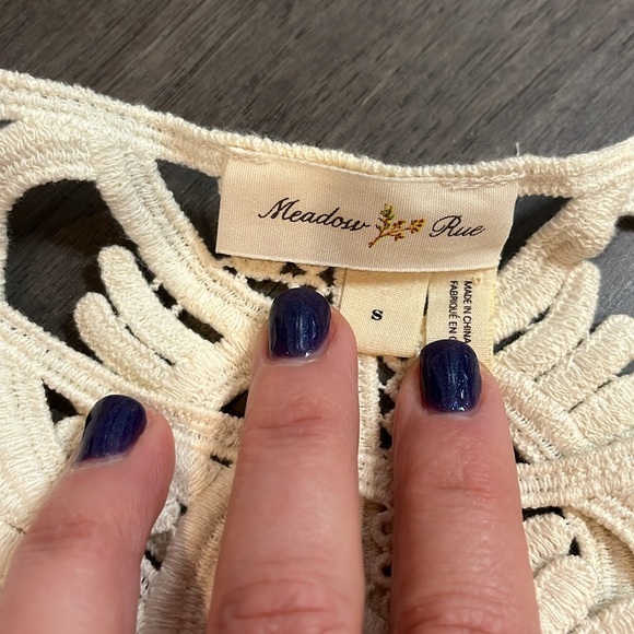 Anthropologie cream top small - Picture 3 of 7